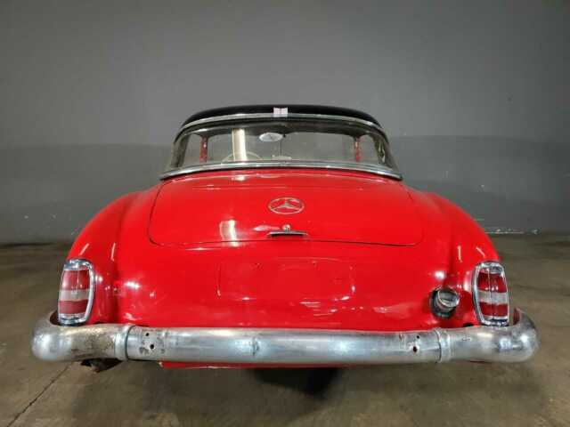 Mercedes-Benz SL-Class 1961 image number 6