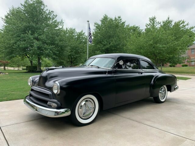 Chevrolet Fleetline 1951 image number 12