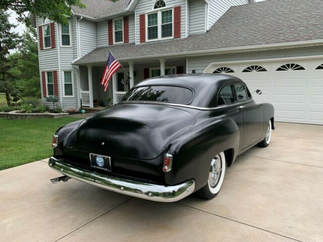 Chevrolet Fleetline 1951 image number 14