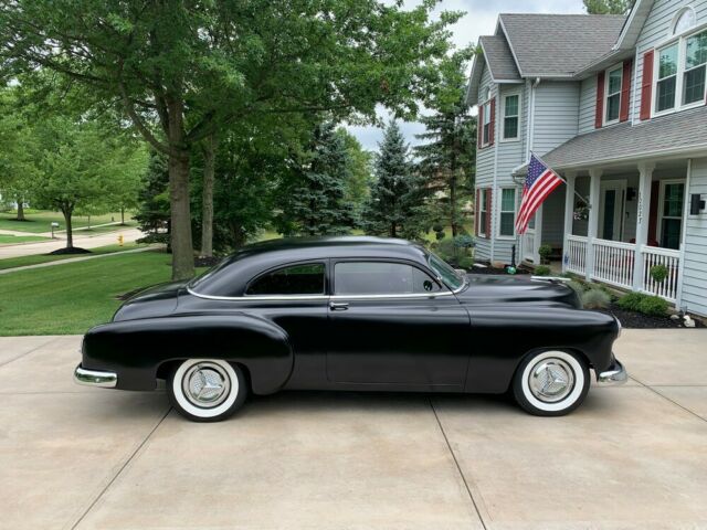 Chevrolet Fleetline 1951 image number 3