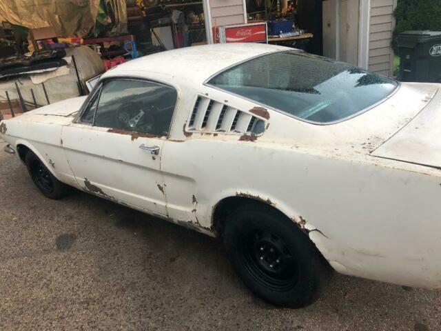 Ford Mustang 1965 image number 1