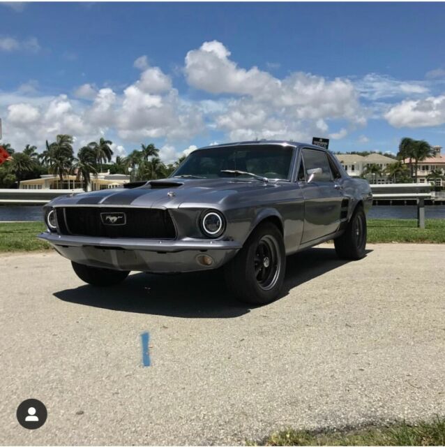 Ford Mustang 1967 image number 16