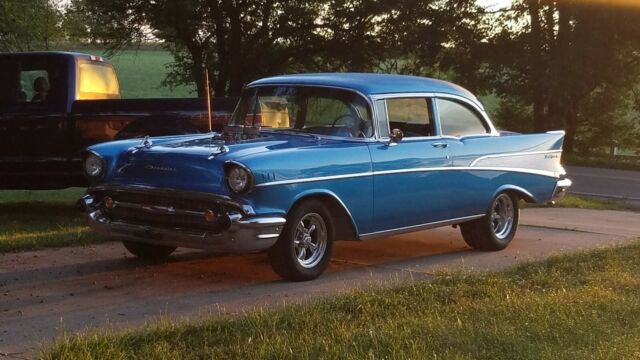 Chevrolet Bel Air/150/210 1957 image number 23