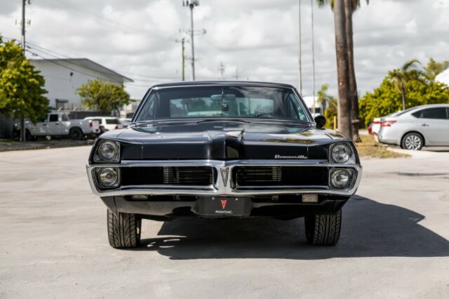 Pontiac Bonneville 1967 image number 1