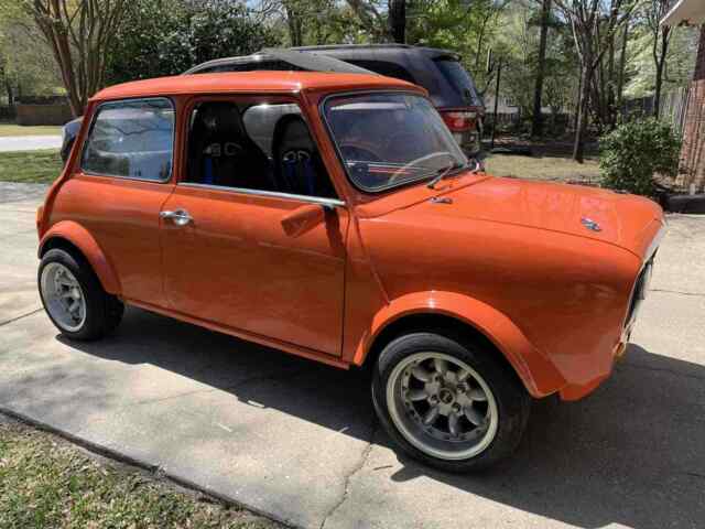 Austin Mini Clubman 1977 image number 7