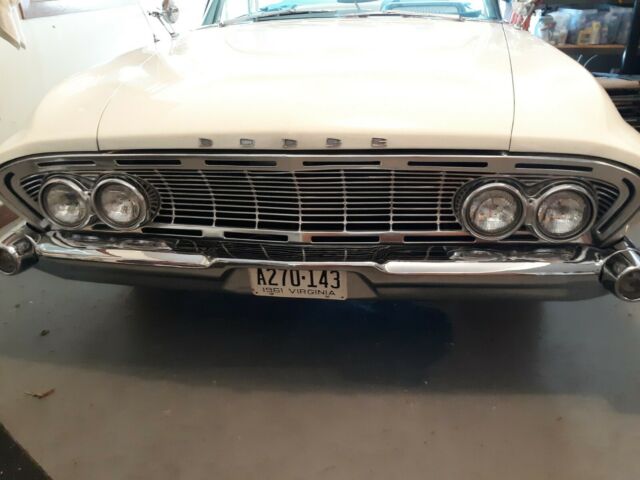Dodge Dart 1961 image number 9