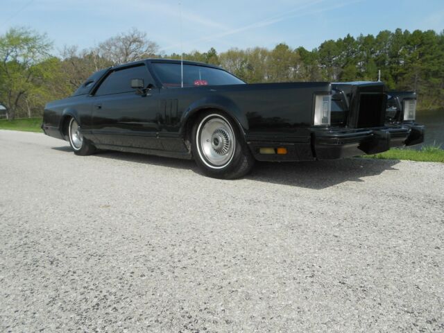 Lincoln Continental 1979 image number 3