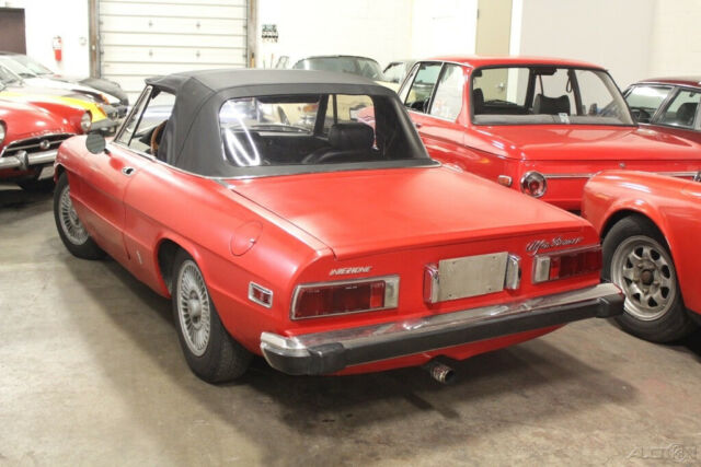 Alfa Romeo Spider 1974 image number 31