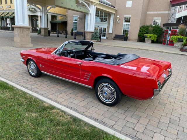 Ford Mustang 1966 image number 33