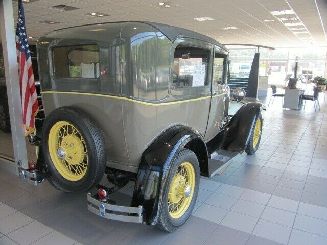Ford Model A 1931 image number 3