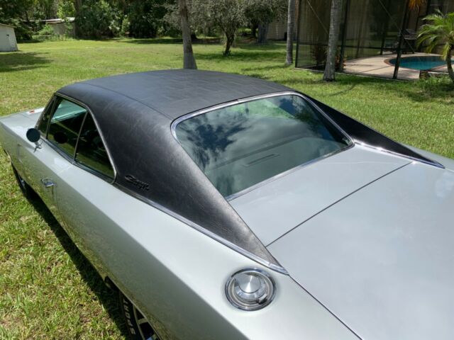 Dodge Charger 1968 image number 34