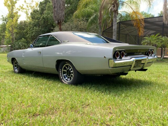 Dodge Charger 1968 image number 4