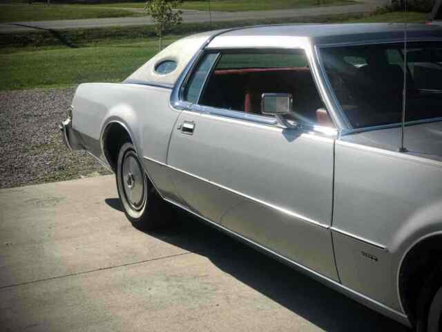 Lincoln Continental MK 4 1975 image number 4