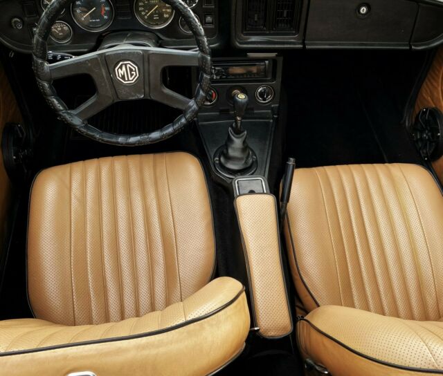 MG MGB 1978 image number 16