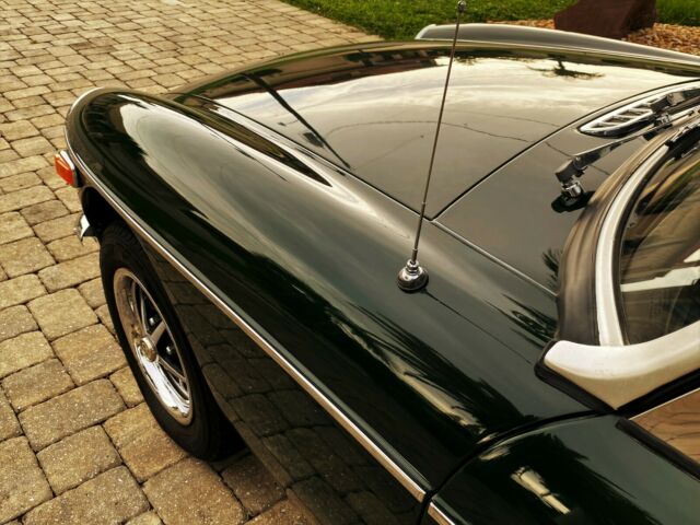 MG MGB 1978 image number 35