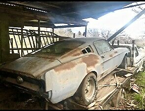 Jaguar E-Type 1967 image number 12