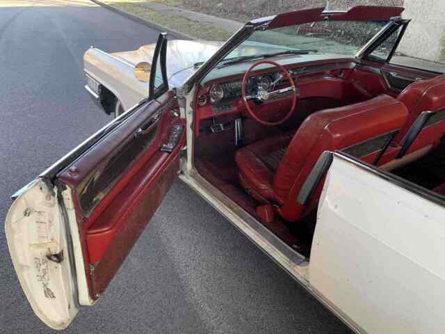 Cadillac Eldorado Convertible 1965 image number 10