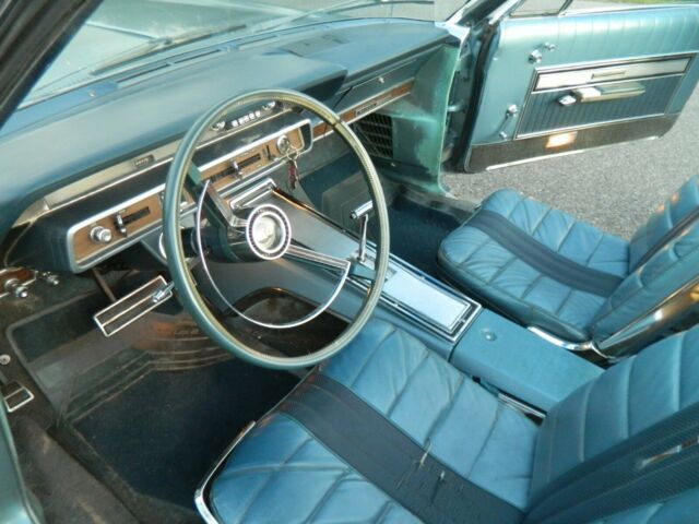 Ford Galaxie 1966 image number 36
