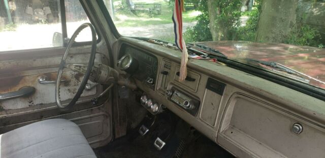 Chevrolet C-10 1965 image number 29