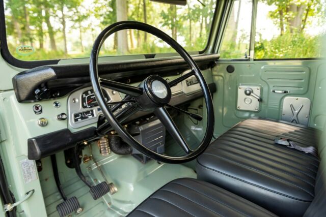 Toyota Land Cruiser 1970 image number 12