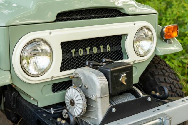 Toyota Land Cruiser 1970 image number 42