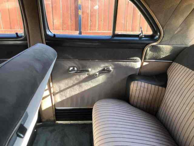 Mercury sedan 1951 image number 18