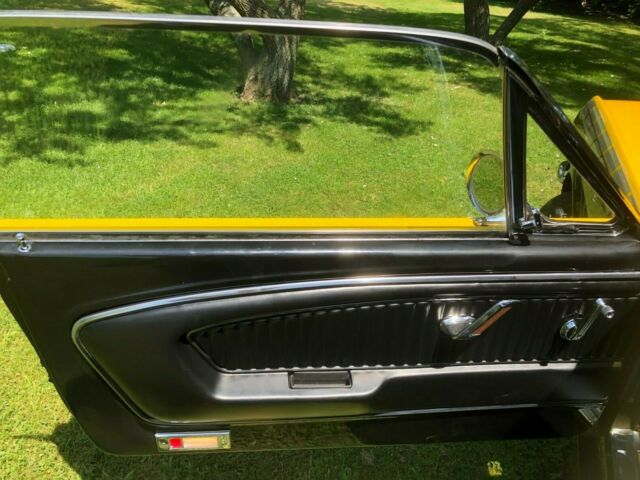 Ford Mustang 1966 image number 18