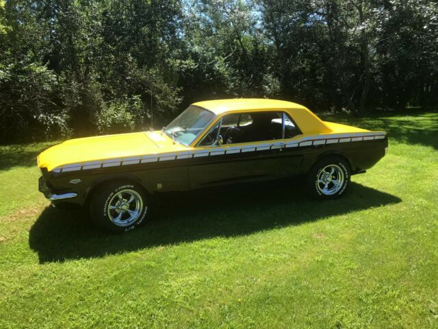 Ford Mustang 1966 image number 24
