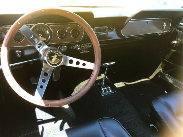 Ford Mustang 1966 image number 36