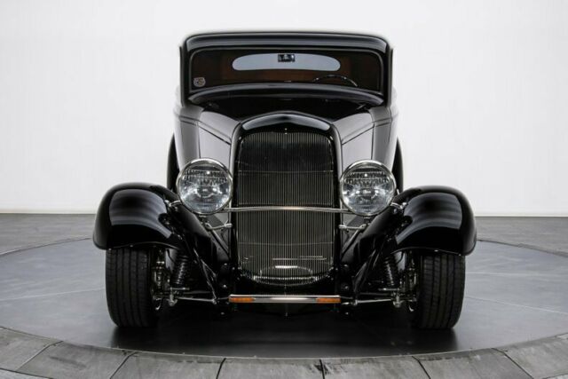 Ford 3-Window Coupe 1932 image number 12
