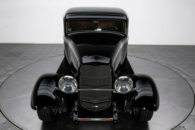 Ford 3-Window Coupe 1932 image number 37