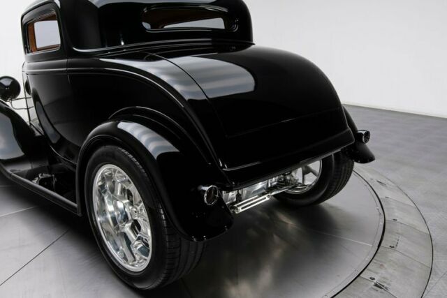 Ford 3-Window Coupe 1932 image number 46