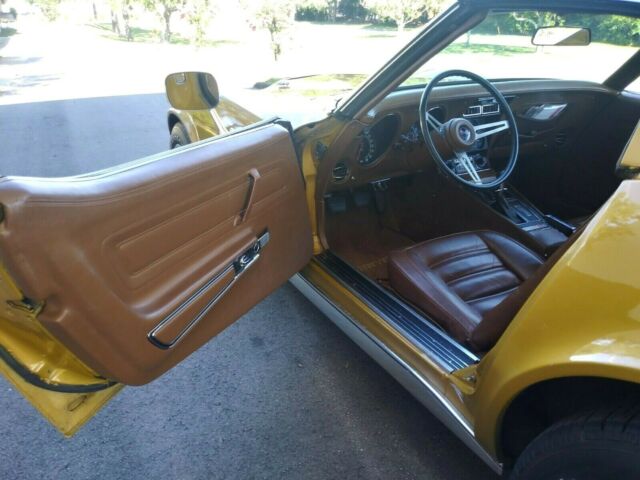 Chevrolet Corvette 1972 image number 38