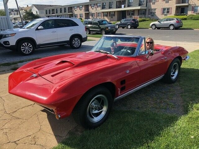 Chevrolet Corvette 1963 image number 1