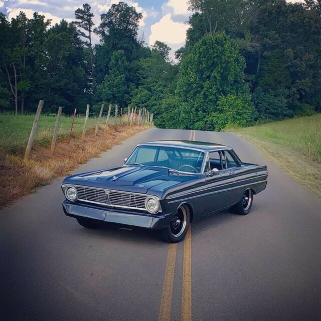 Ford Falcon 1965 image number 31