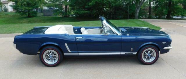 Ford Mustang 1965 image number 2