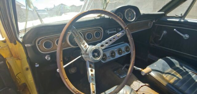 Ford Mustang 1965 image number 30