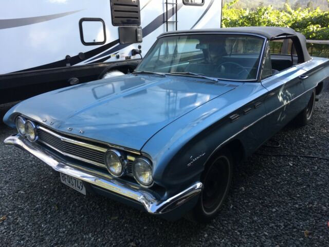 Buick Skylark 1962 image number 2
