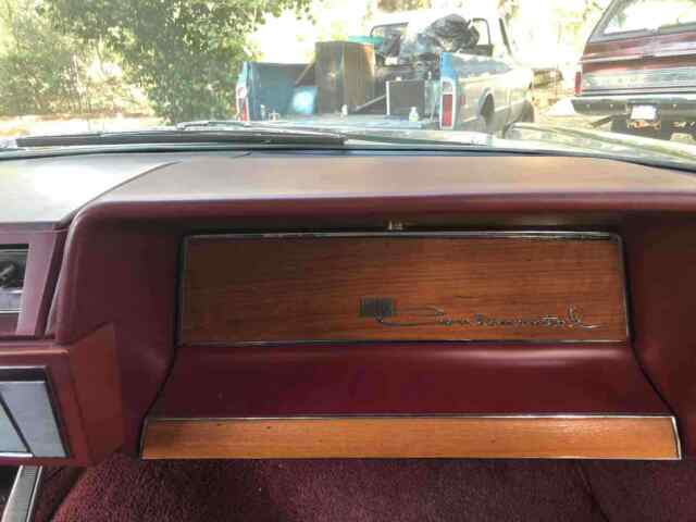 Lincoln Continental 1962 image number 12