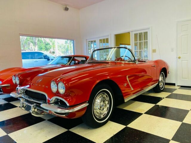 Chevrolet Corvette 1962 image number 0