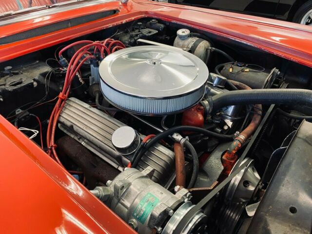 Chevrolet Corvette 1962 image number 28