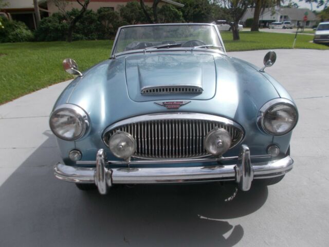 Austin Healey 3000 Mark II 1964 image number 2