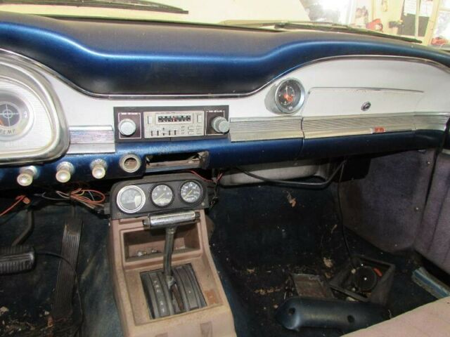 Ford Falcon 1963 image number 11