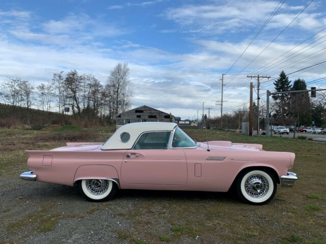 Ford Thunderbird 1957 image number 0