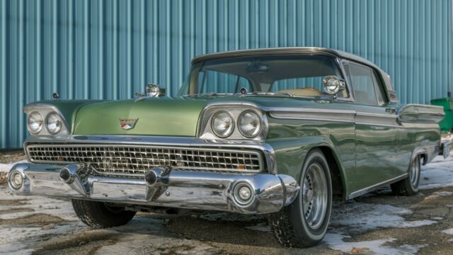 Ford Galaxie 1959 image number 0