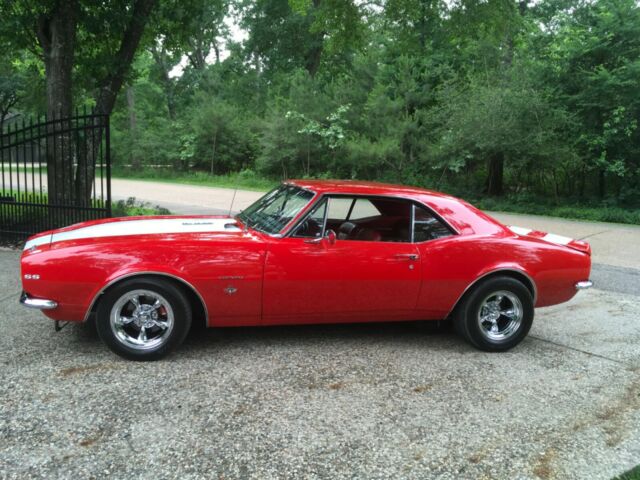 Chevrolet Camaro 1967 image number 0