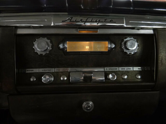 Nash Ambassador 1950 image number 29