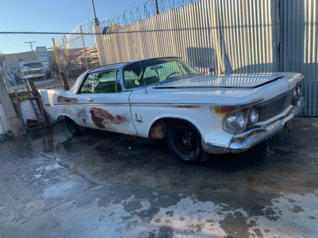 Chrysler Imperial 1961 image number 0