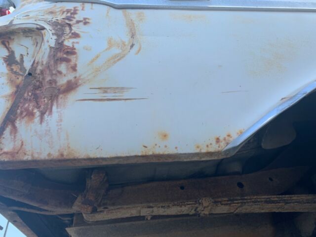 Chrysler Imperial 1961 image number 32