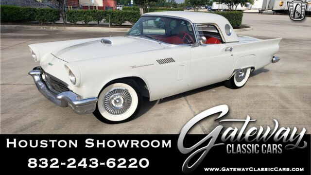 Ford Thunderbird 1957 image number 0